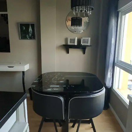 Estudio En Edificio Almirante Calle Alhamar 4 Daire
