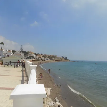 Estudio En Edificio Almirante Calle Alhamar 4 * MIJAS COSTA