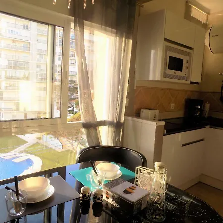 Estudio En Edificio Almirante Calle Alhamar 4 * MIJAS COSTA